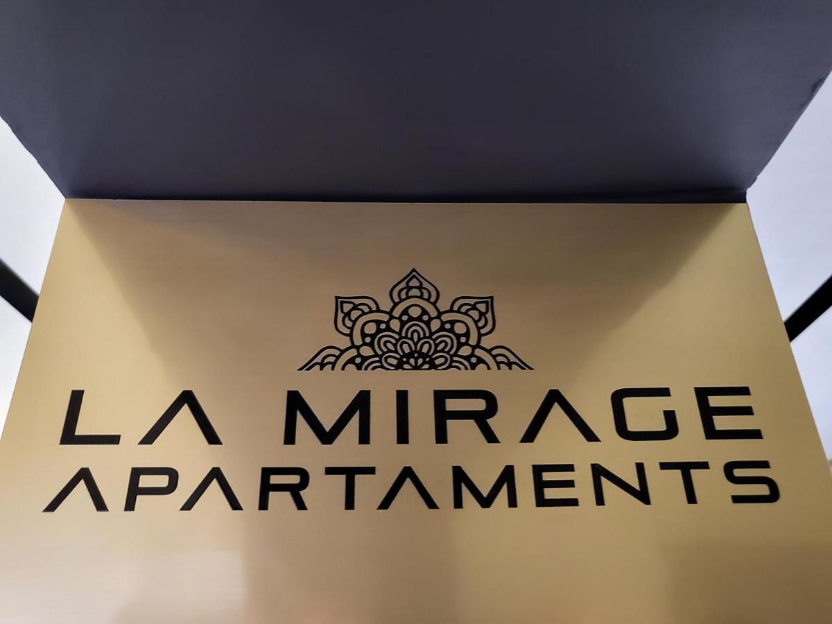 La Mirage Suites & Apartments Тирана Екстер'єр фото