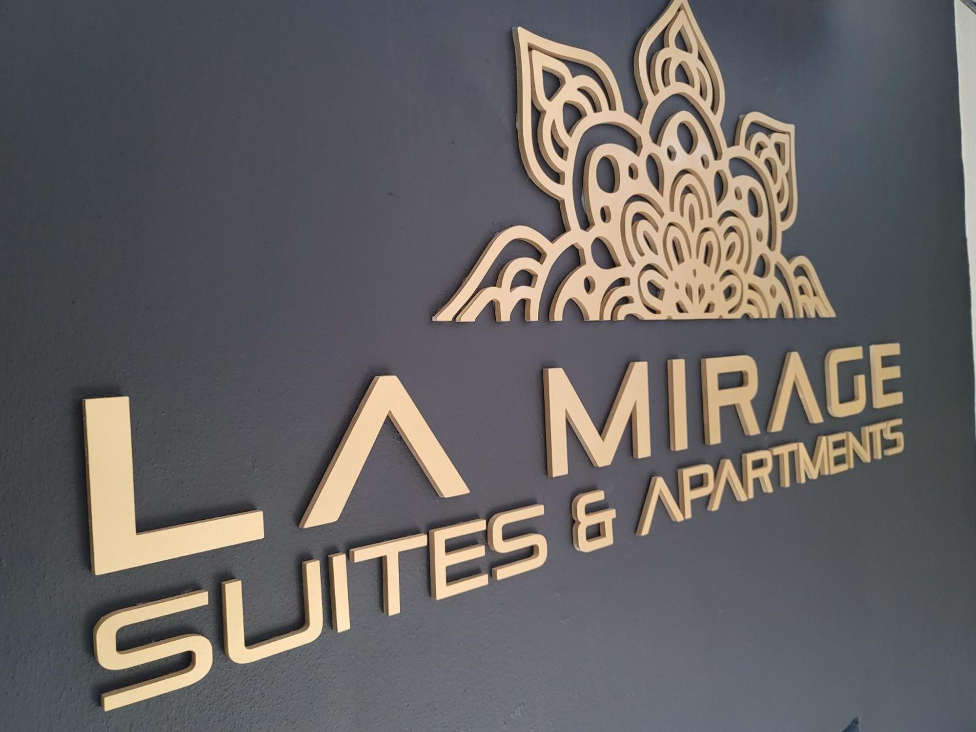 La Mirage Suites & Apartments Тирана Екстер'єр фото