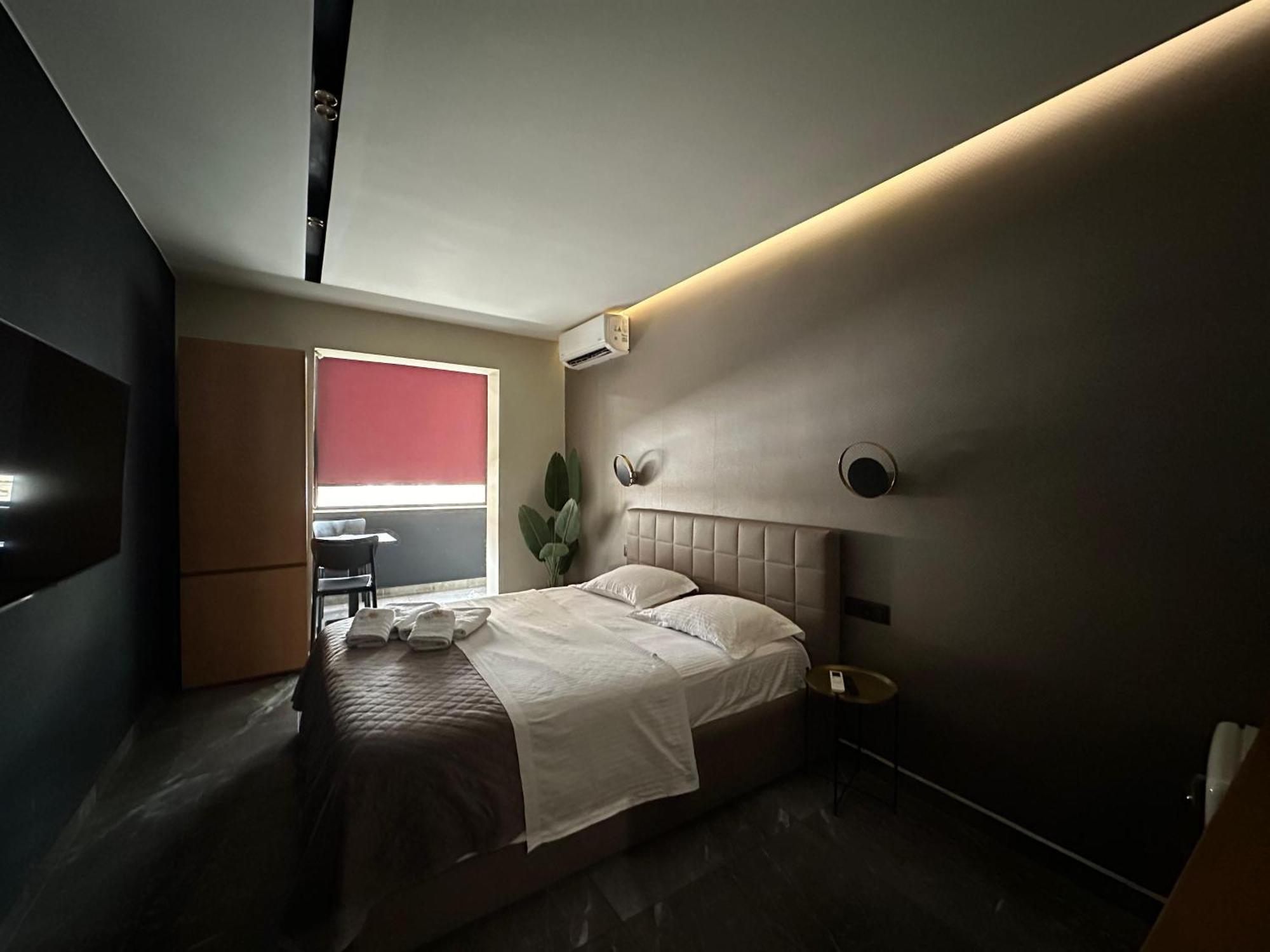 La Mirage Suites & Apartments Тирана Екстер'єр фото
